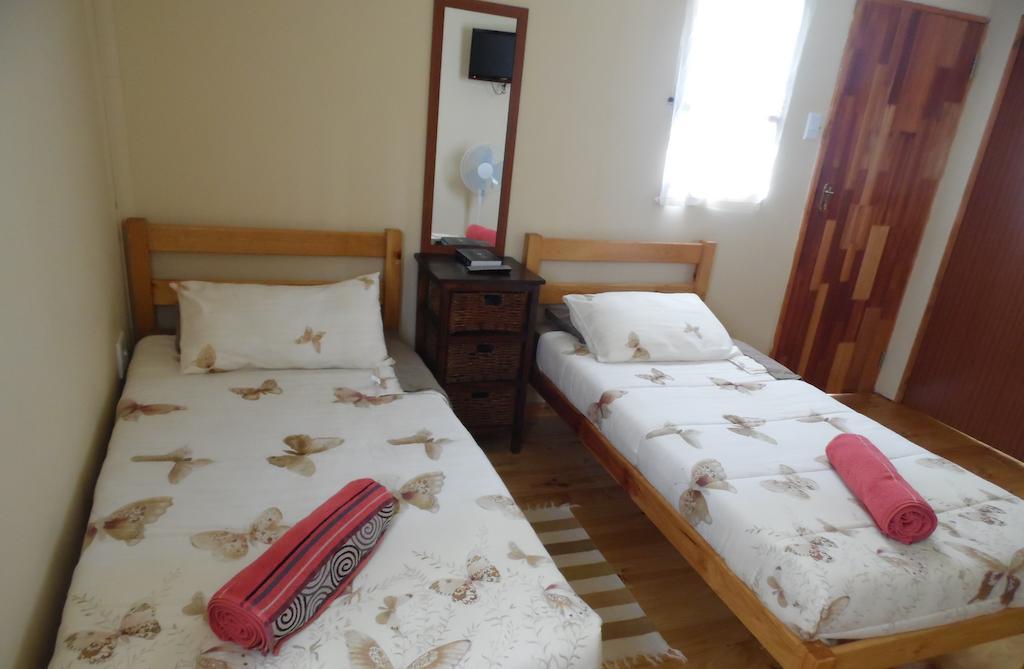 The Hexagon Wildlife Conservation Hotell Uitenhage Rom bilde